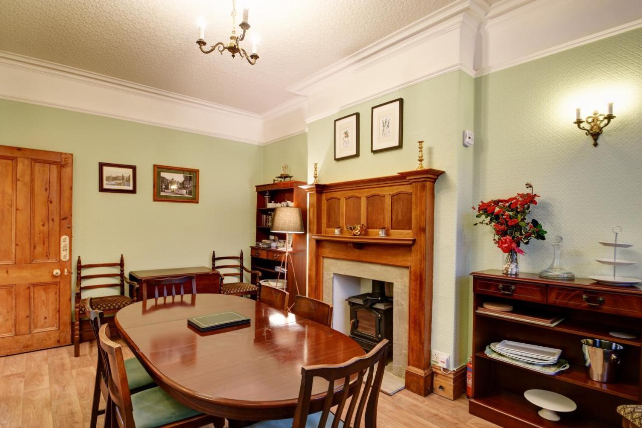 Spacious Victorian Townhouse Near Hcc With Off Street Parking Harrogate Exterior photo