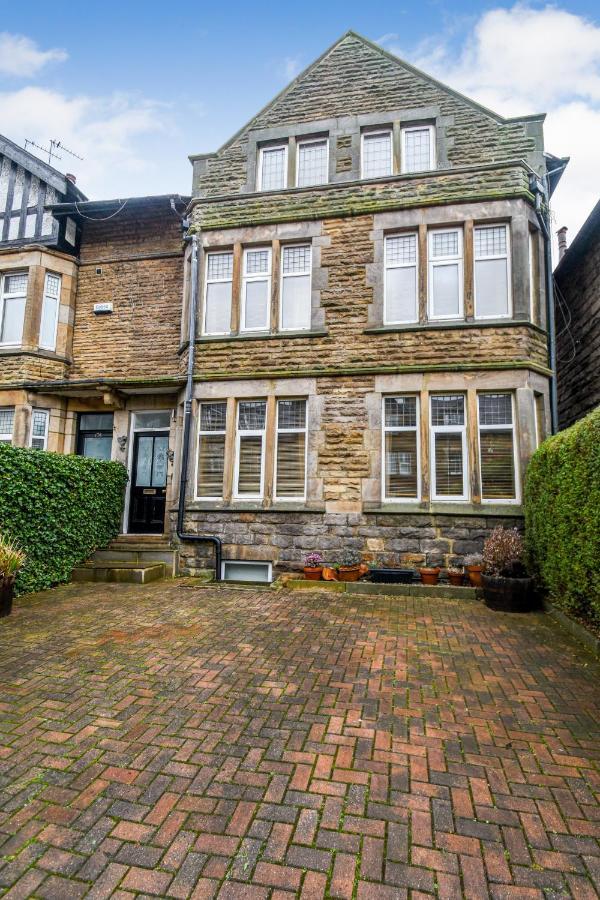 Spacious Victorian Townhouse Near Hcc With Off Street Parking Harrogate Exterior photo